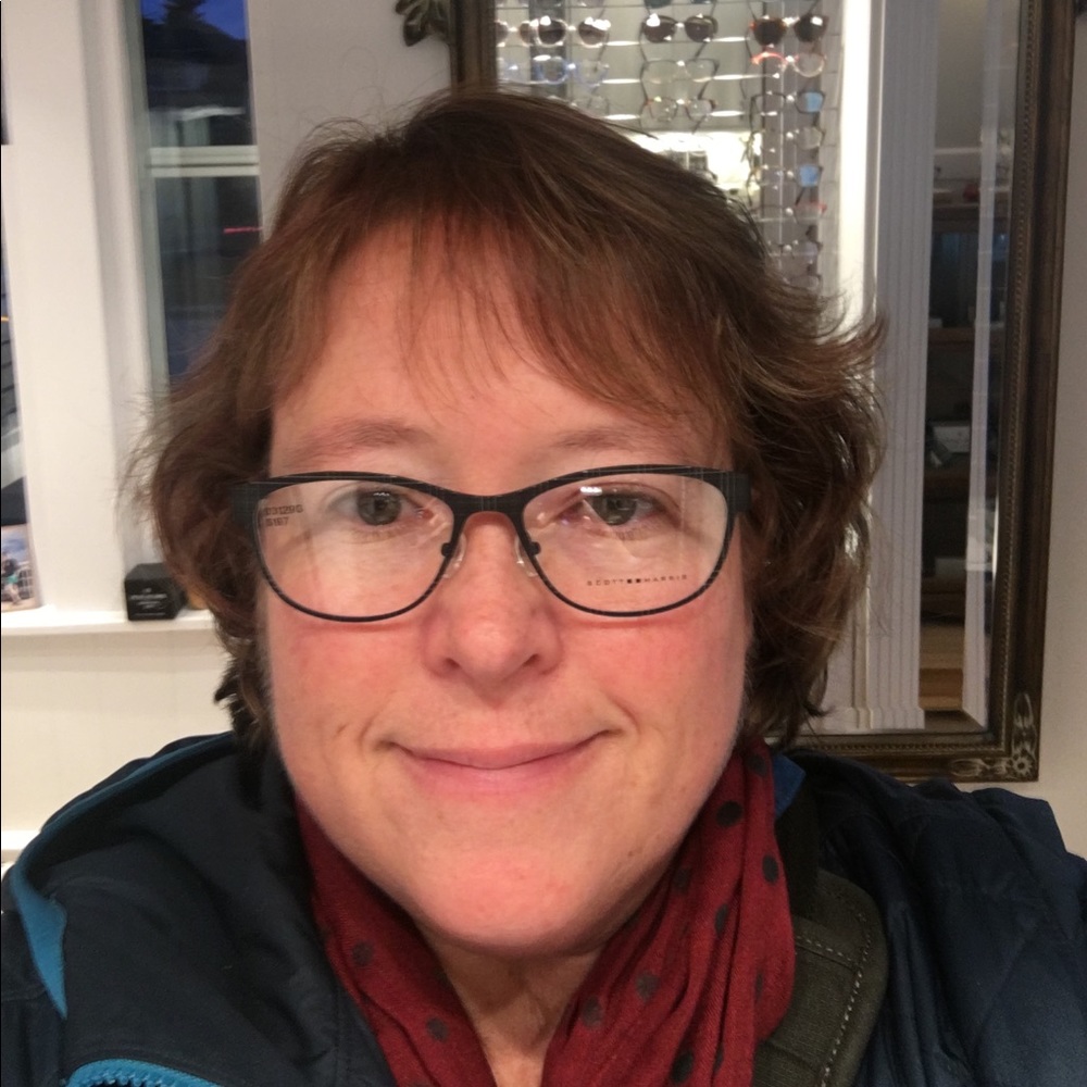 Meet your Posher, Monica